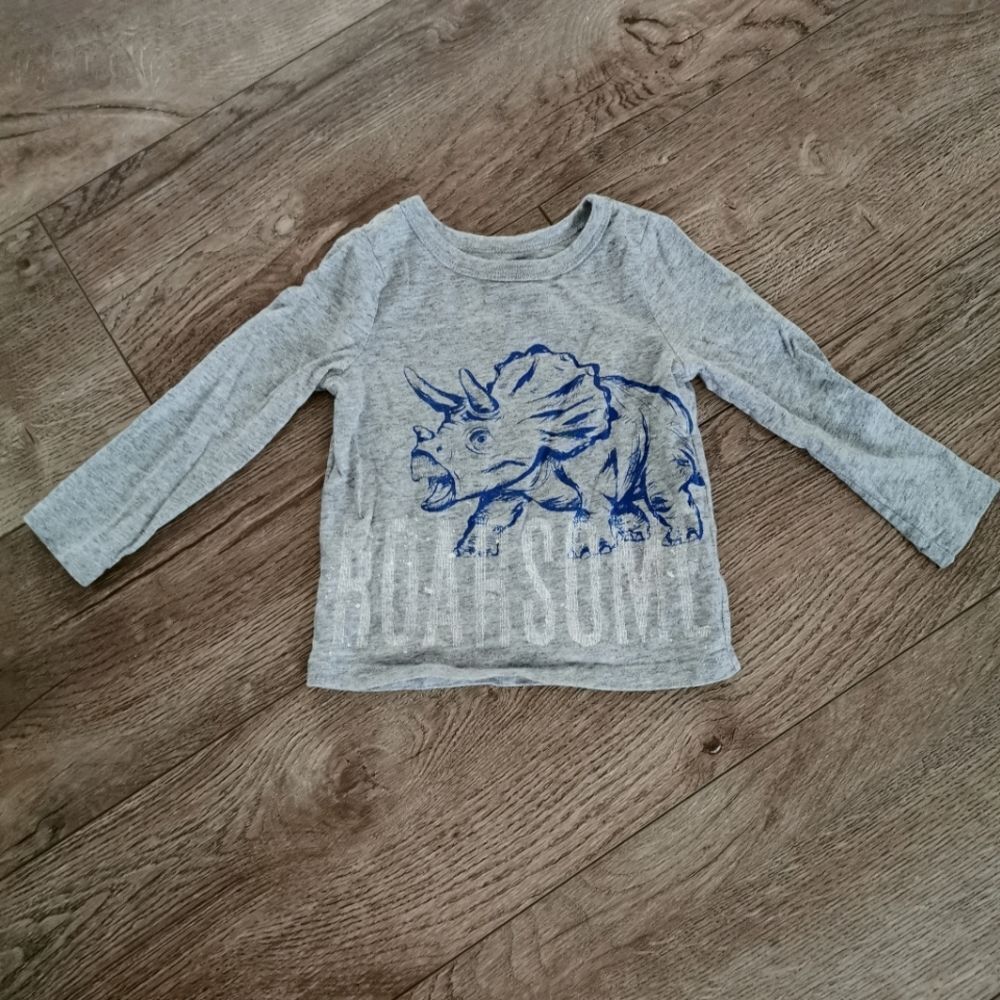 5/$10 Joe fresh dino long sleeve t-shirt 18-24 m